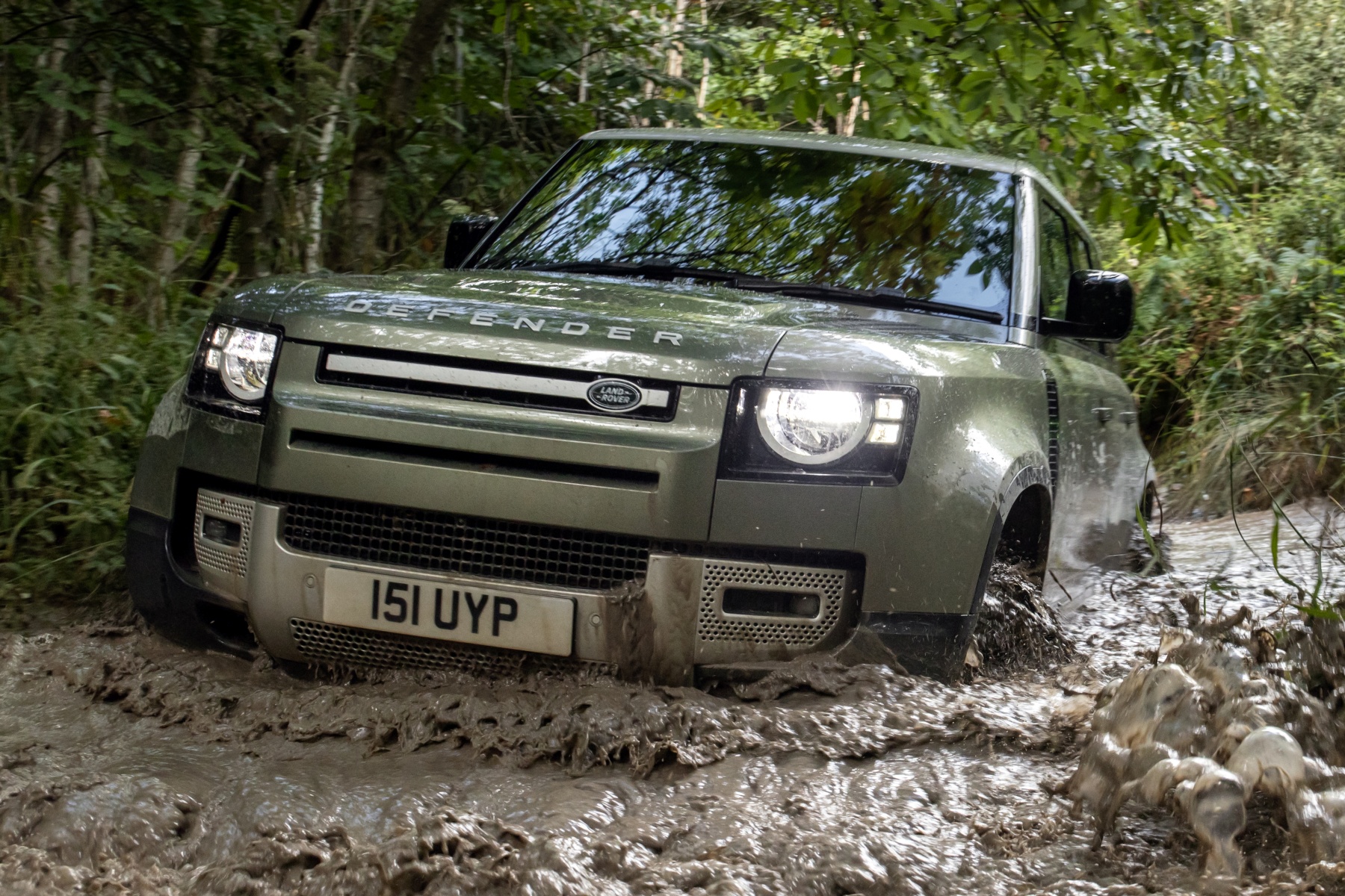 Defender deals 110 phev