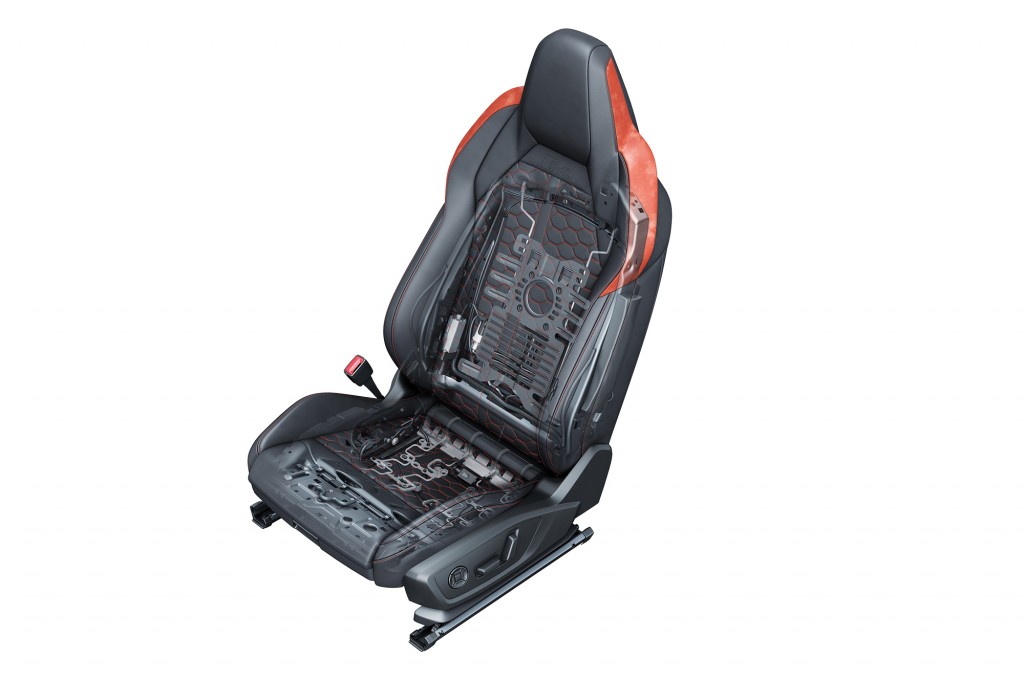 Electrically adjustable sport seat