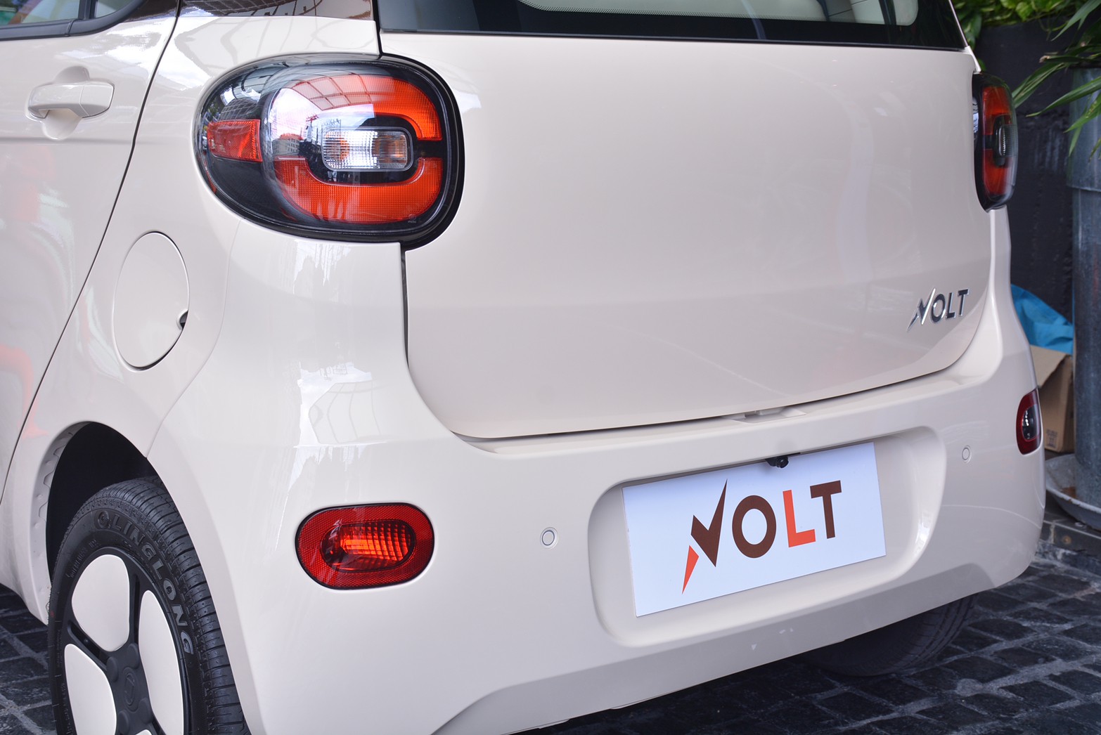 Volt City EV เจาะสเปครถยนต์ไฟฟ้าน่ารัก ราคาน่าคบ ! รุ่น For-Four 385,000-415,000 บาท และรุ่น For-Two 325,000-355,000 บาท โดยเป็นราคาพิเศษของยอดจองลอทแรกๆ