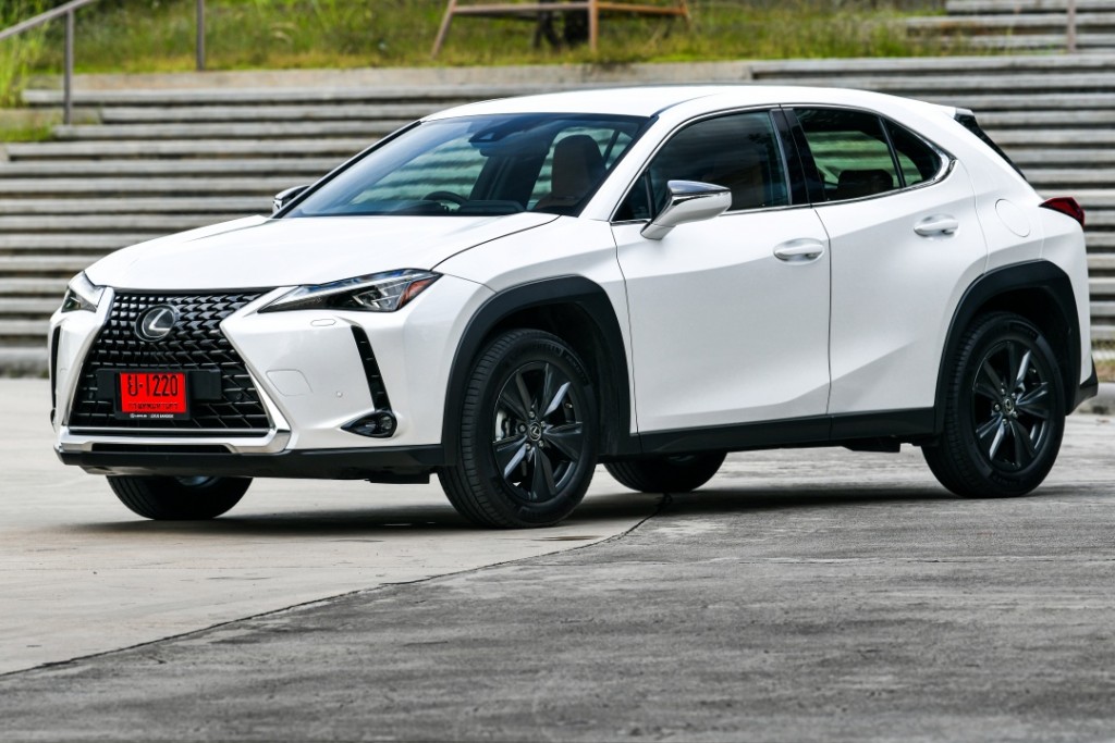 Lexus UX250H_13