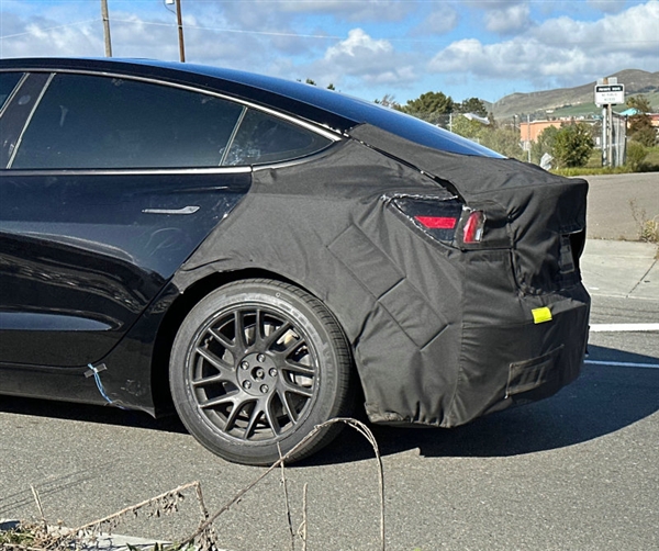 Tesla Model 3 รุ่นปรับโฉม Facelift 2024 (4)