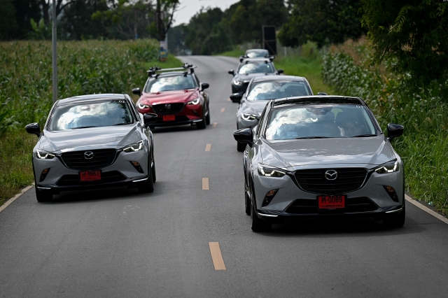 Mazda CX-3 รุ่นย่อยใหม่ 2.0 Sport Luxe