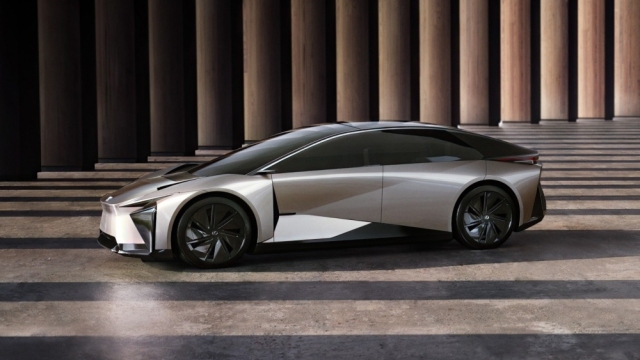 Toyota จับมือ Lexus โชว์รถต้นแบบสุดล้ำ ในงาน Japan Mobility Show 2023
