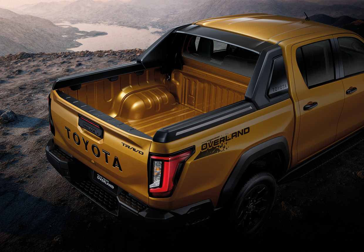 Hilux Travo Overland 4WD b