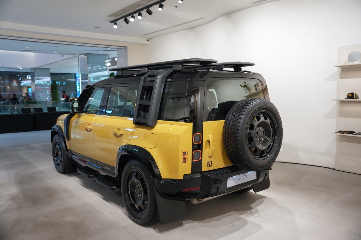 Land Rover Defender 110 Trophy Edition ราคา 10 คัน Inchcape Thailand