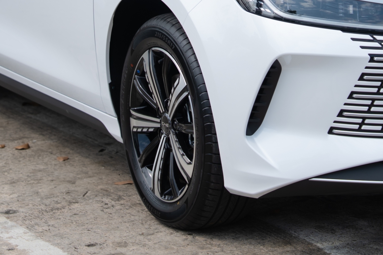 BYD SEAL 5 DM-i SUPER PHEV wheel