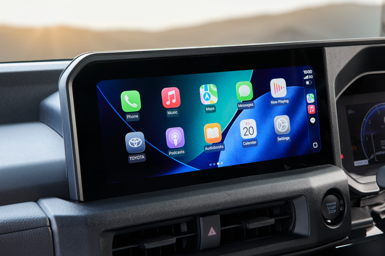 Toyota Land Cruiser FJ 12