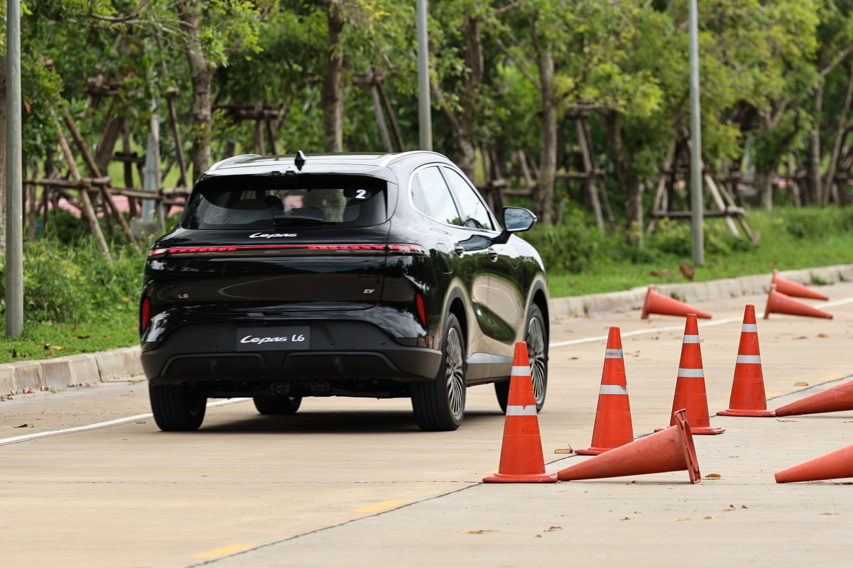 Lepas L6 EV รีวิว ลองขับ ราคา ใหม่ 2026