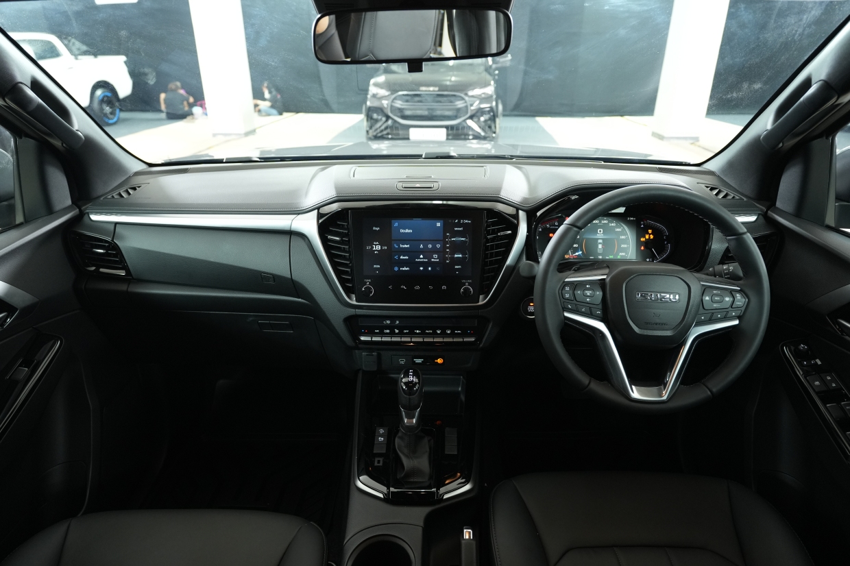 Isuzu D-Max Hi-Lander 4 ประตู ยกสูง เครื่องยนต์ใหม่ 2.2 Ddi Maxforce Bi-Turbo