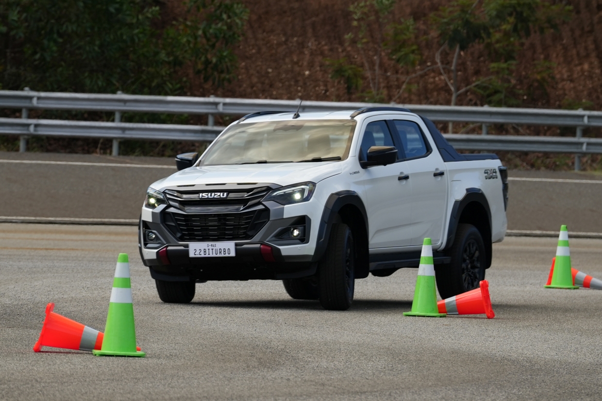 การทดสอบขับ Isuzu 2.2 Bi-Turbo บนสนามทดสอบ สมรรถนะอัตราเร่งและเกียร์อัตโนมัติ 8 จังหวะ